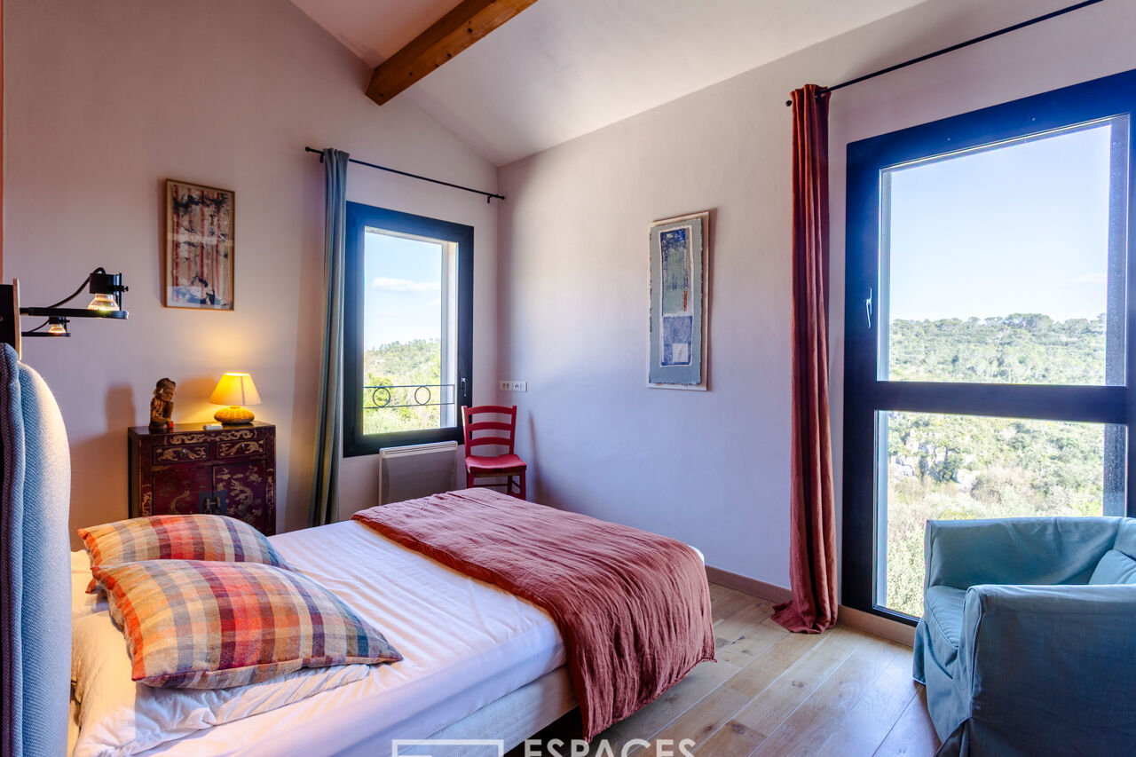 Uzès : une maison avec vue imprenable sur la nature
