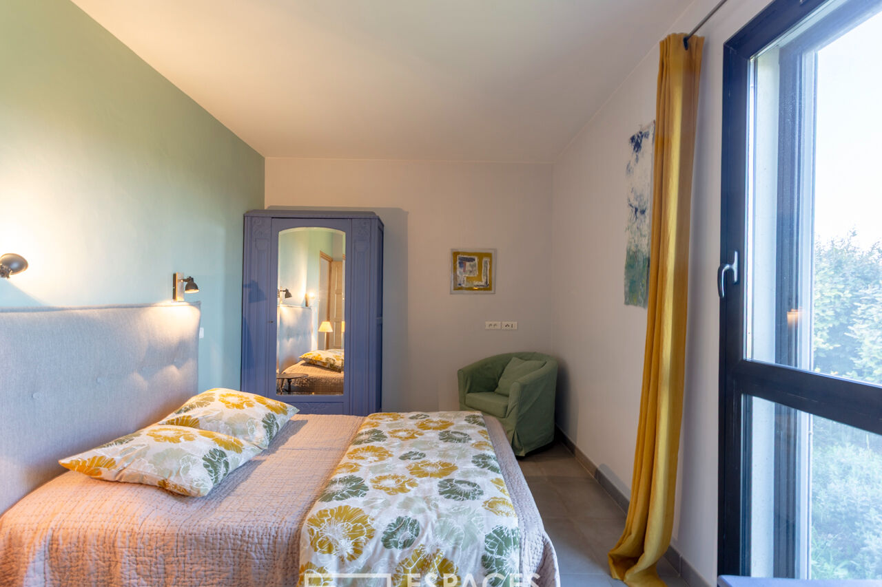 Uzès : une maison avec vue imprenable sur la nature