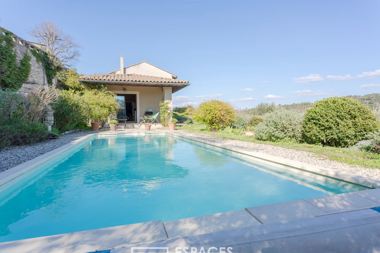 Uzès : une maison avec vue imprenable sur la nature