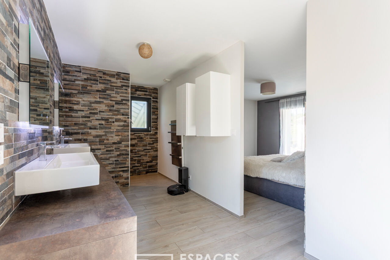 Villa contemporaine de plain-pied aux portes  d’Uzès