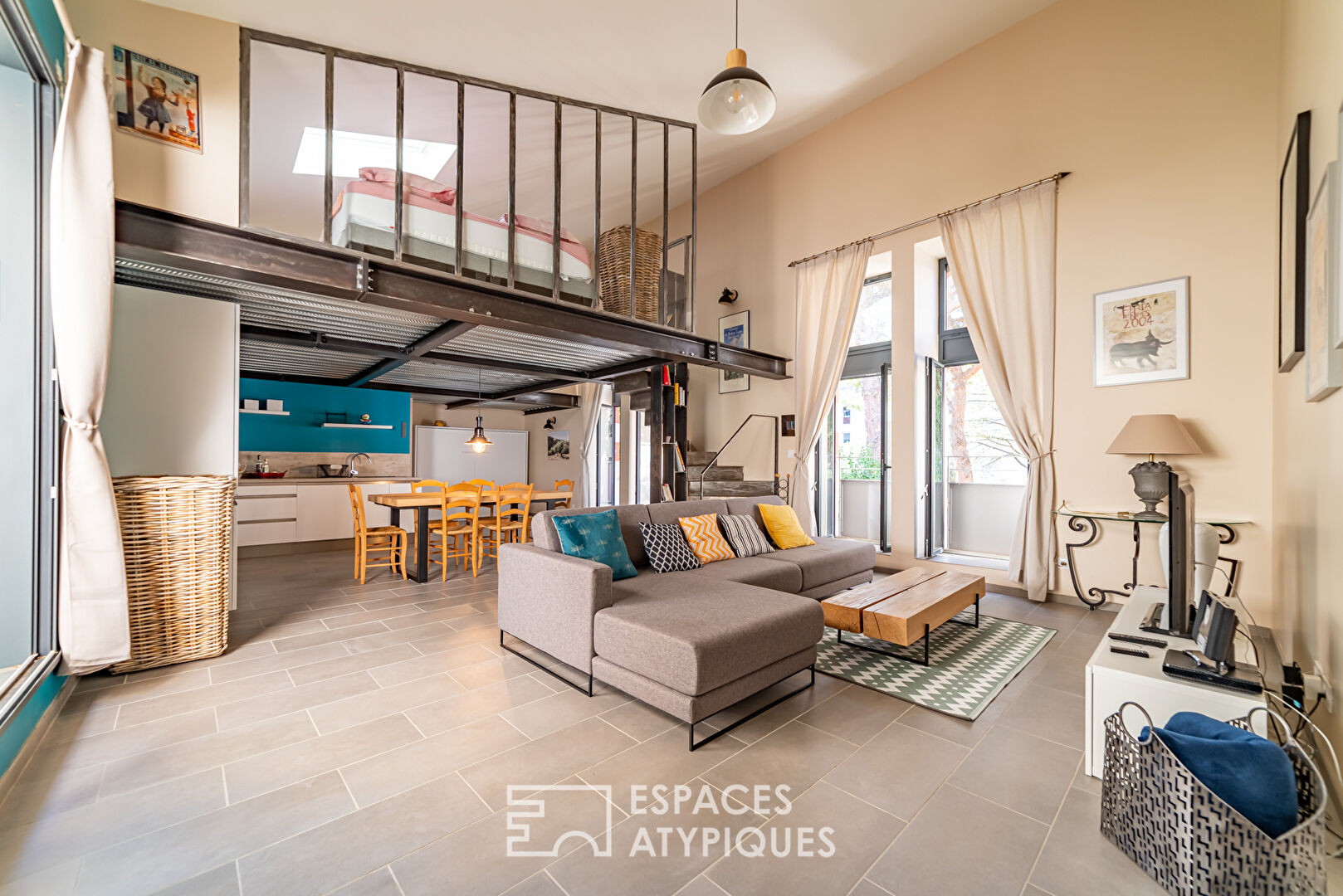 Loft in town with 2 terraces