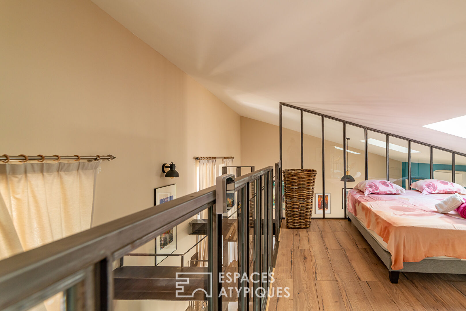 Loft in town with 2 terraces