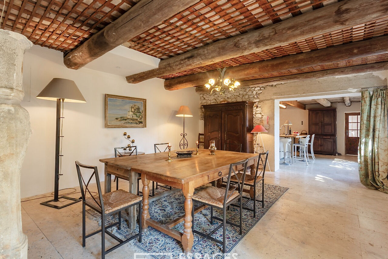 Warm renovated farmhouse near Uzès with swimming pool