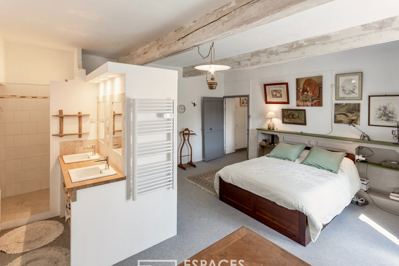 Warm renovated farmhouse near Uzès with swimming pool