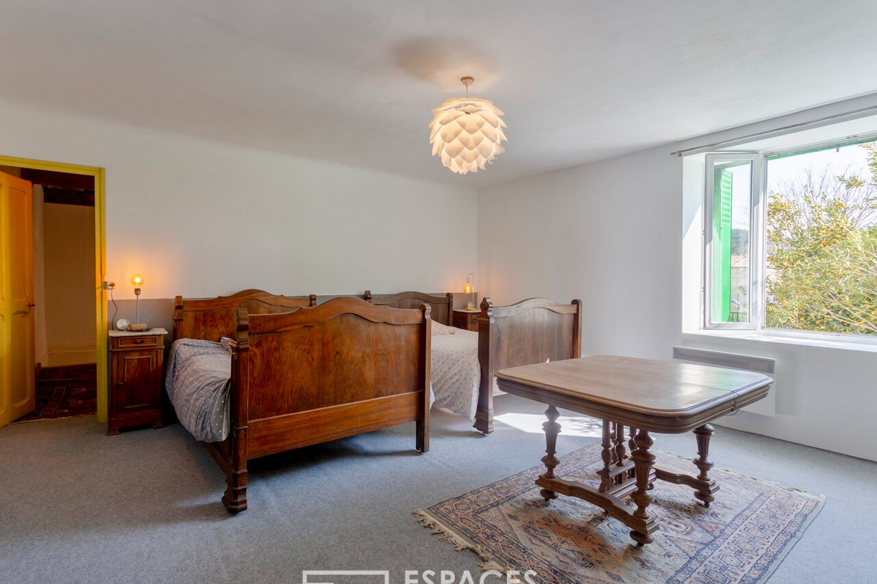 Warm renovated farmhouse near Uzès with swimming pool