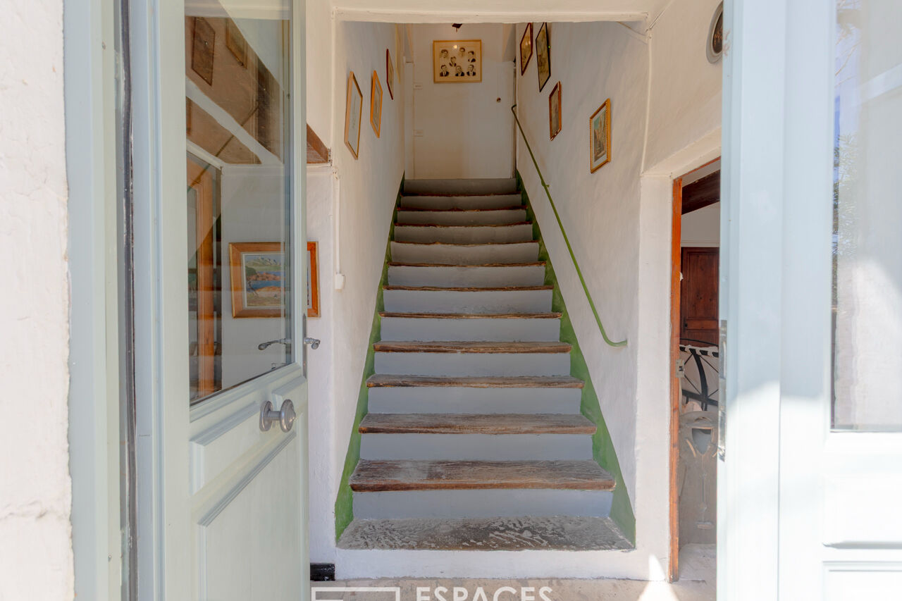 Warm renovated farmhouse near Uzès with swimming pool
