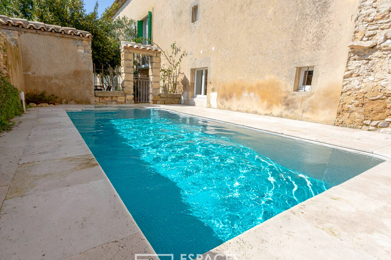 Warm renovated farmhouse near Uzès with swimming pool