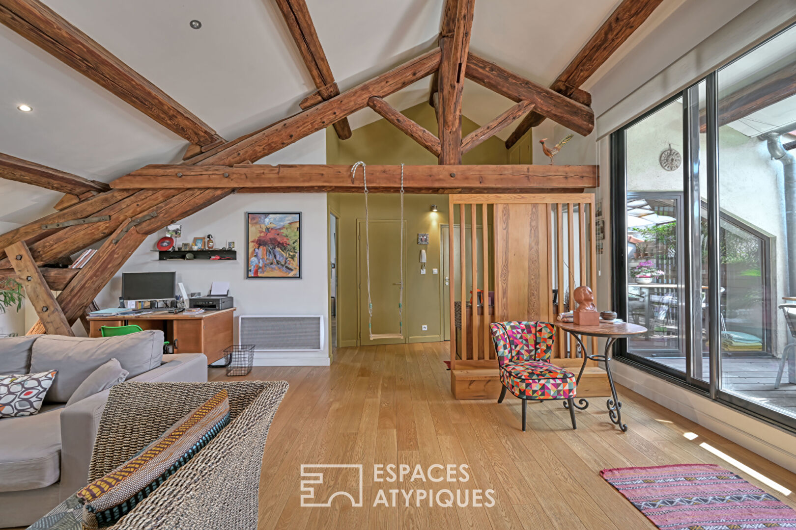 Appartement de charme avec terrasse au coeur de Nîmes