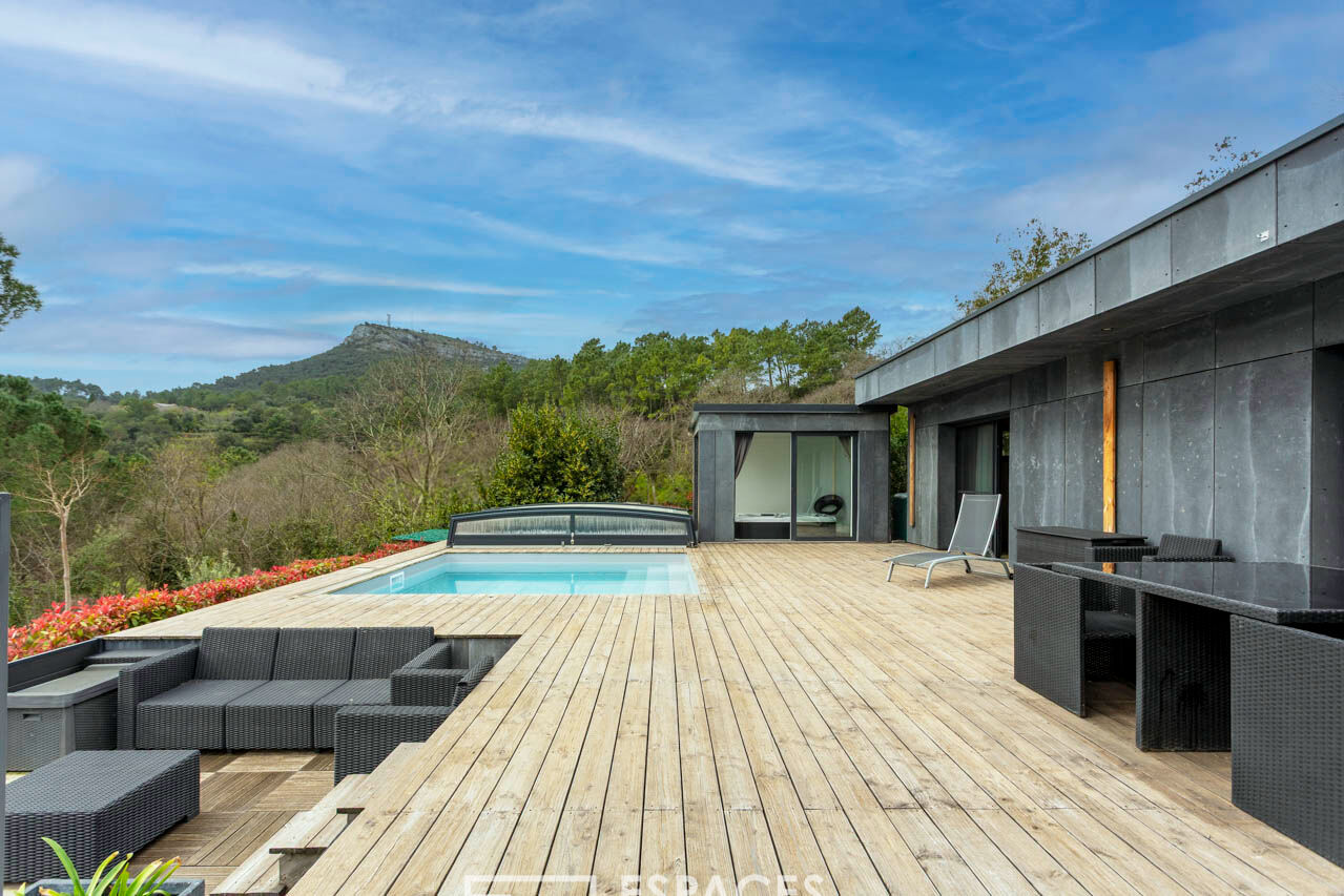 Superbe maison contemporaine à ossature bois avec vue imprenable