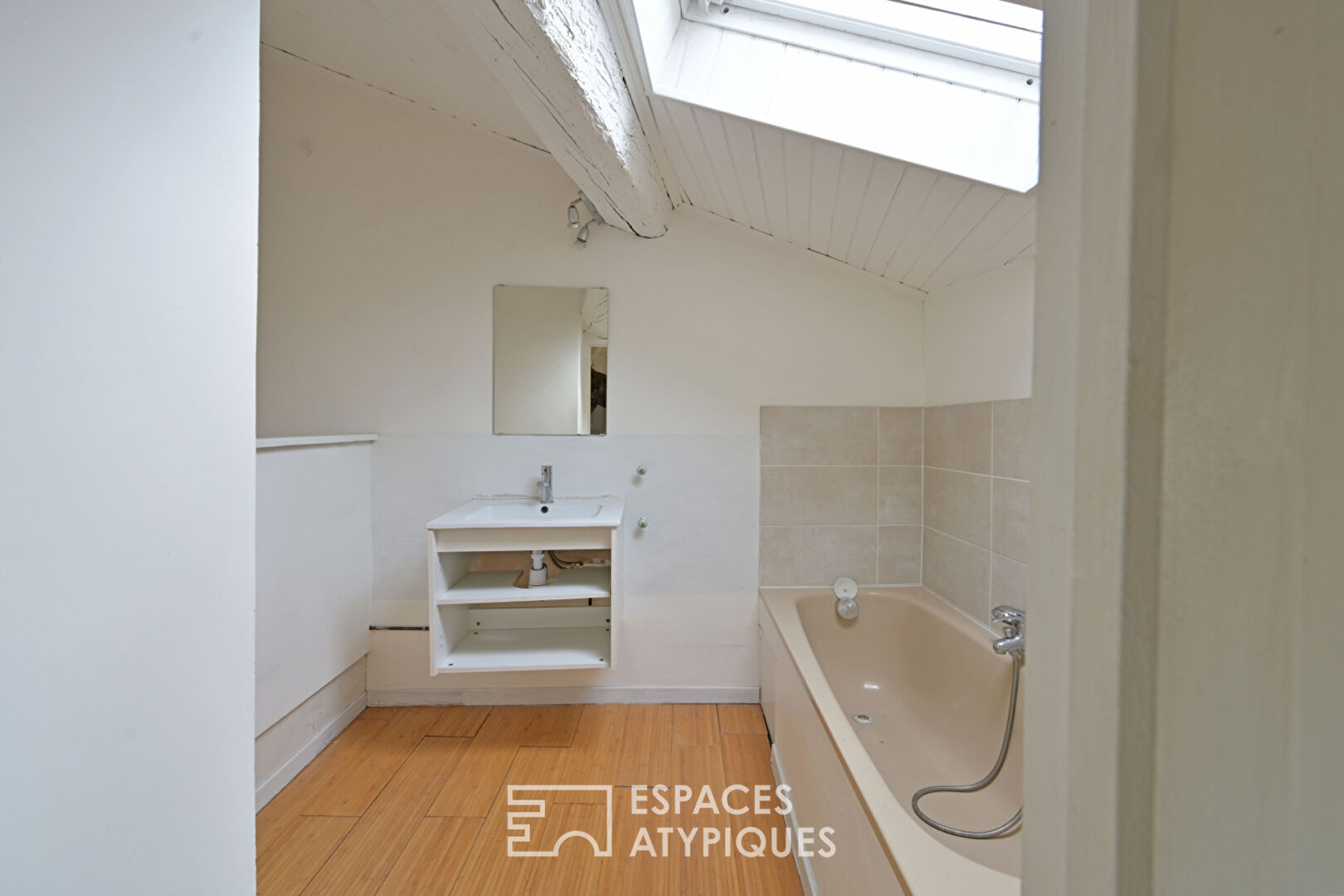 Appartement de caractère avec vue imprenable sur Nîmes