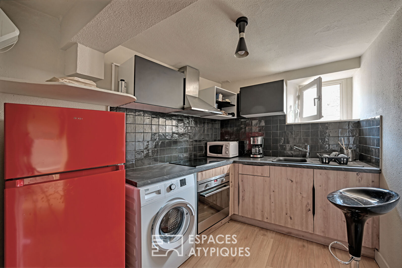 Charming furnished duplex – city center