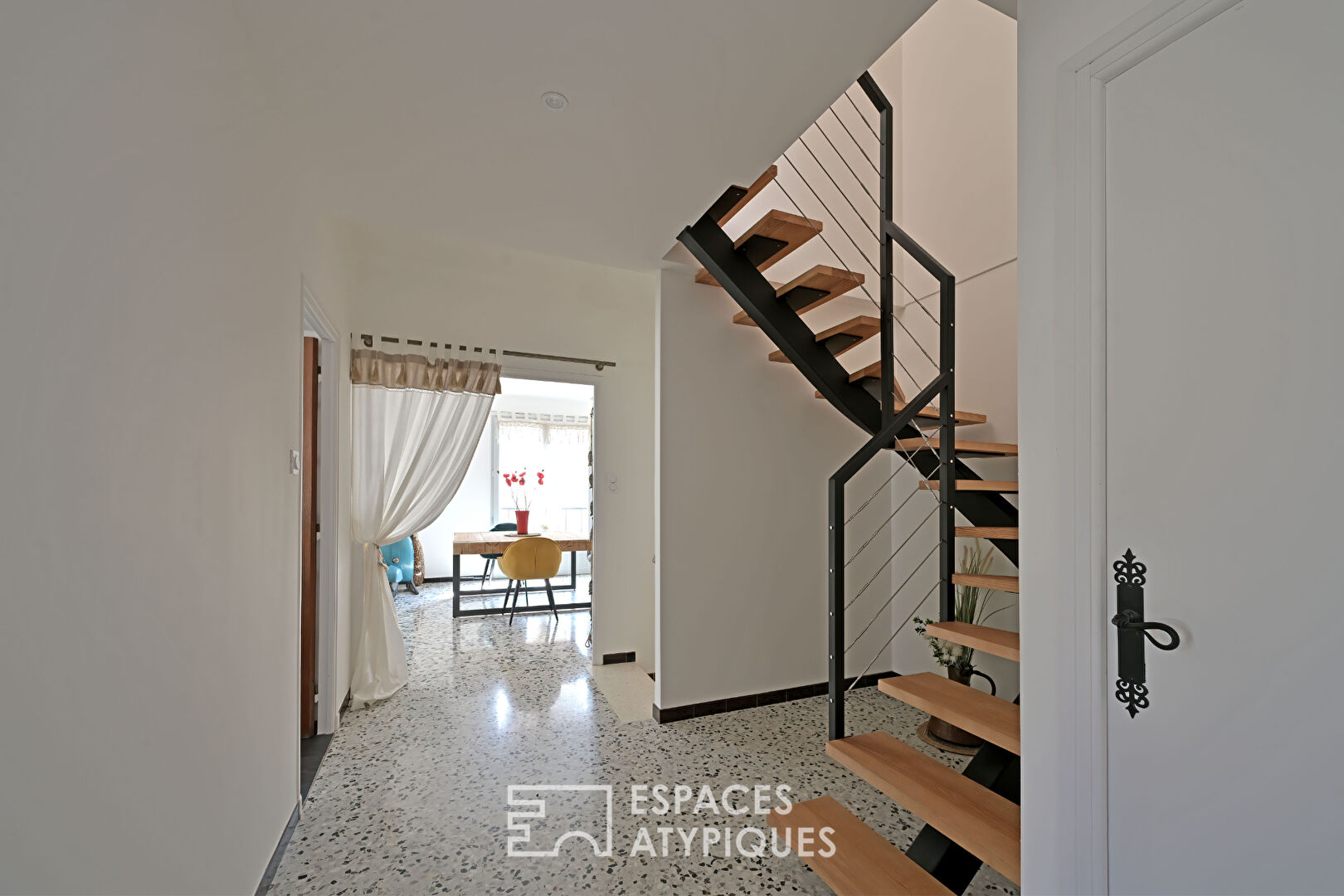 Village house in Aigues Mortes
