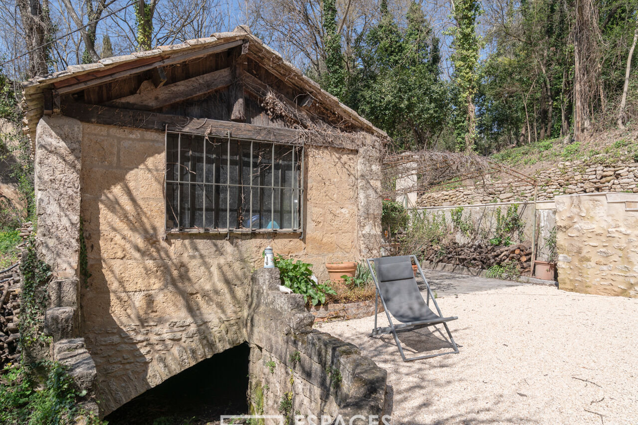 Ancien moulin réhabilité dans un cadre bucolique à Uzès