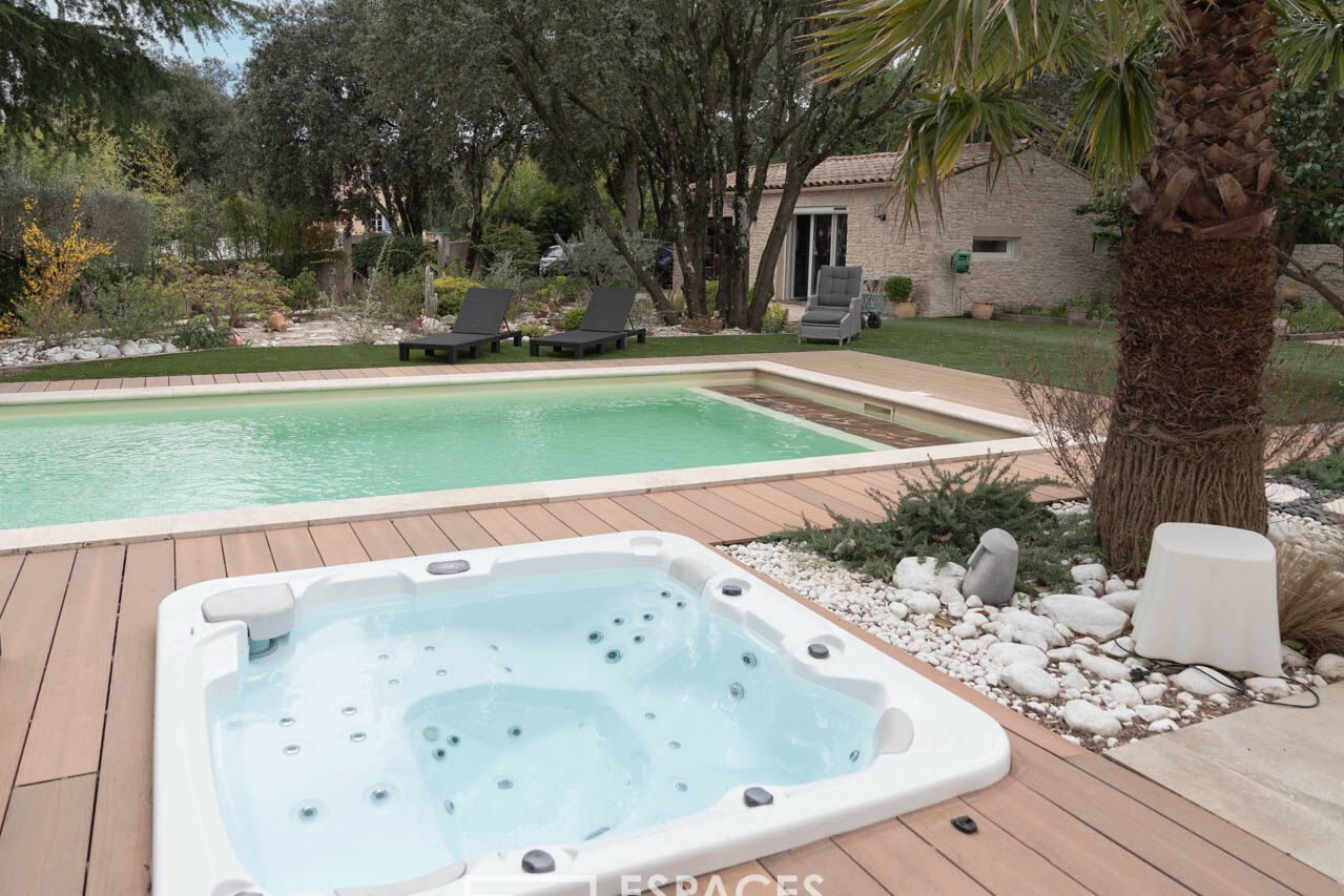 Cadre Idyllique pour cette villa située entre Uzès et Nîmes