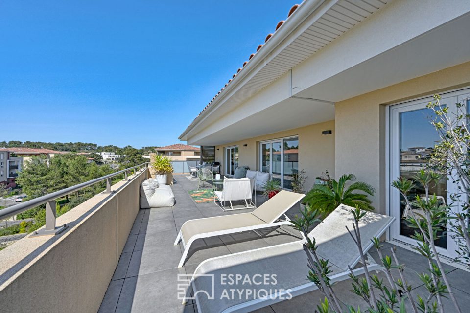 Appartement en dernier étage avec terrasse et vue
