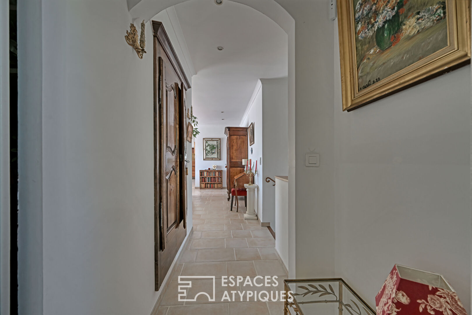 Elegant 147 sqm apartment with terrace and garage, near Jean Jaurès