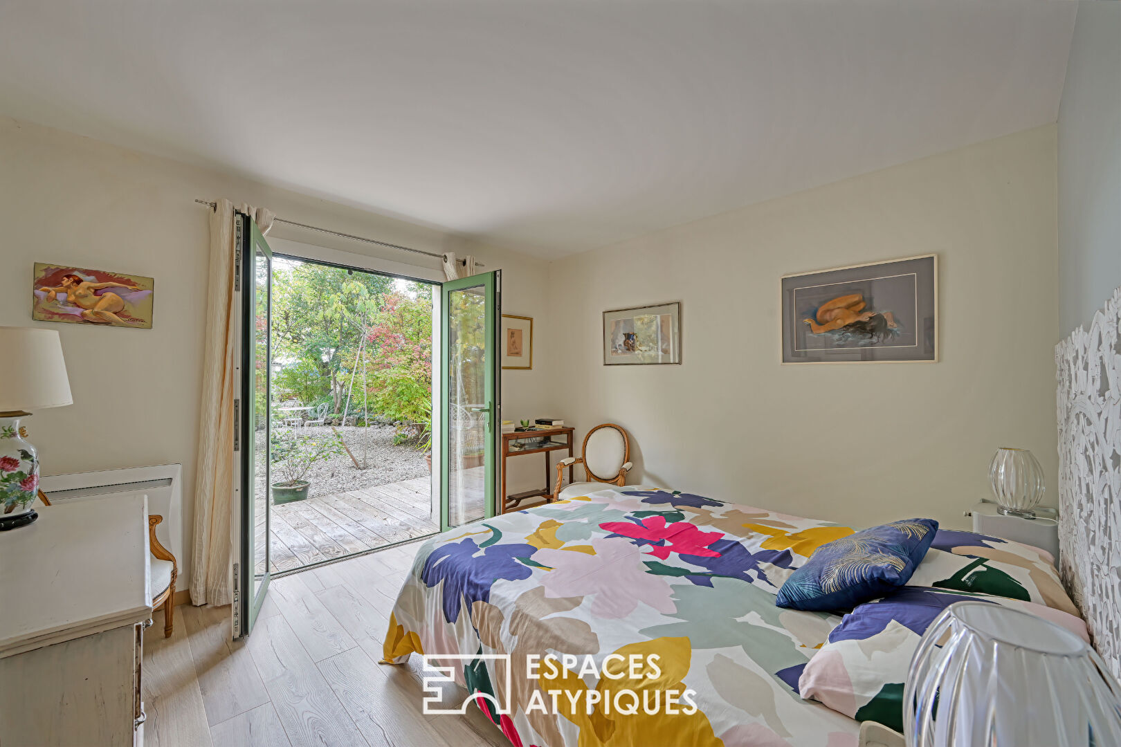 Lumineuse villa de plain-pied avec panorama grandiose