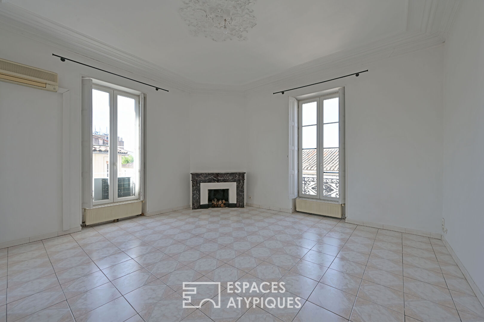 Grand Appartement en coeur de ville – Arènes