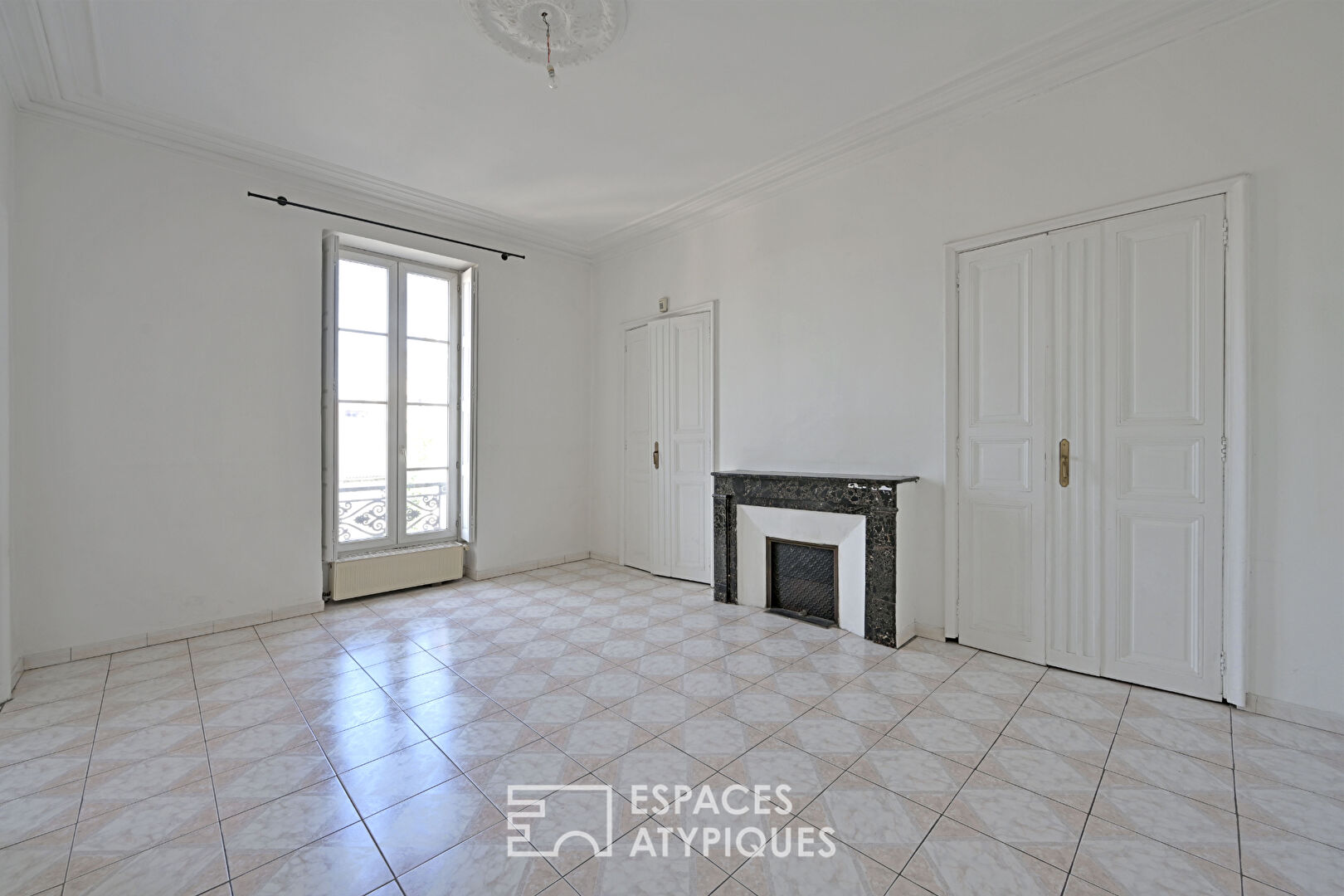 Grand Appartement en coeur de ville – Arènes