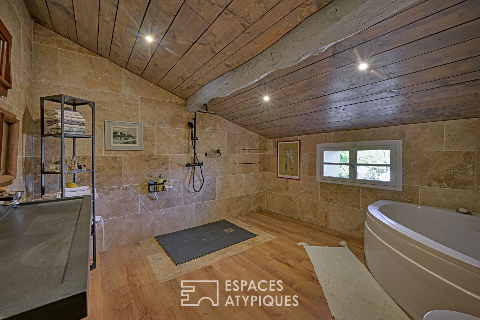Maison de charme rénovée – jardin, piscine, ascenseur