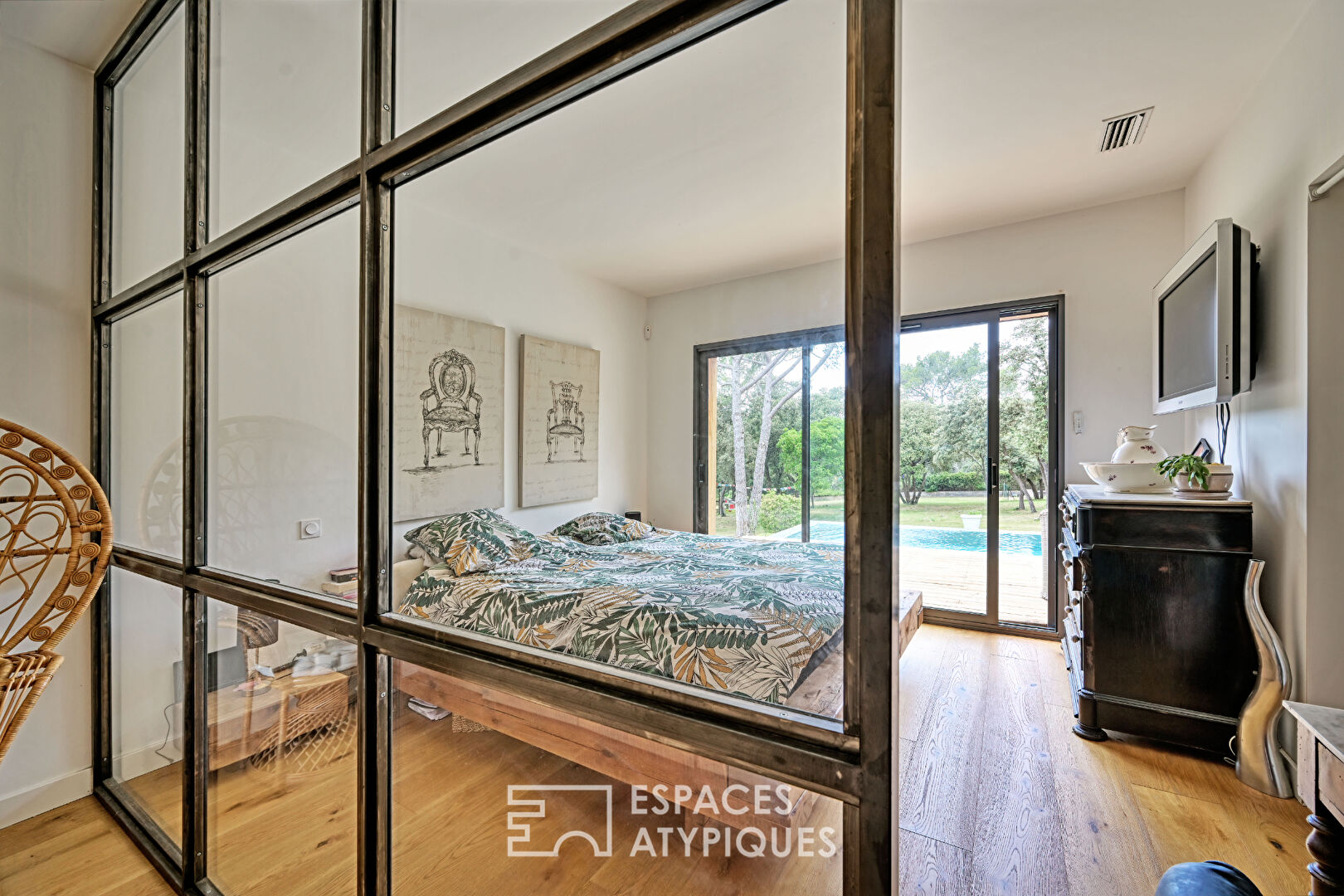 Sérénité absolue, villa de plain-pied avec piscine, spa et parc privé