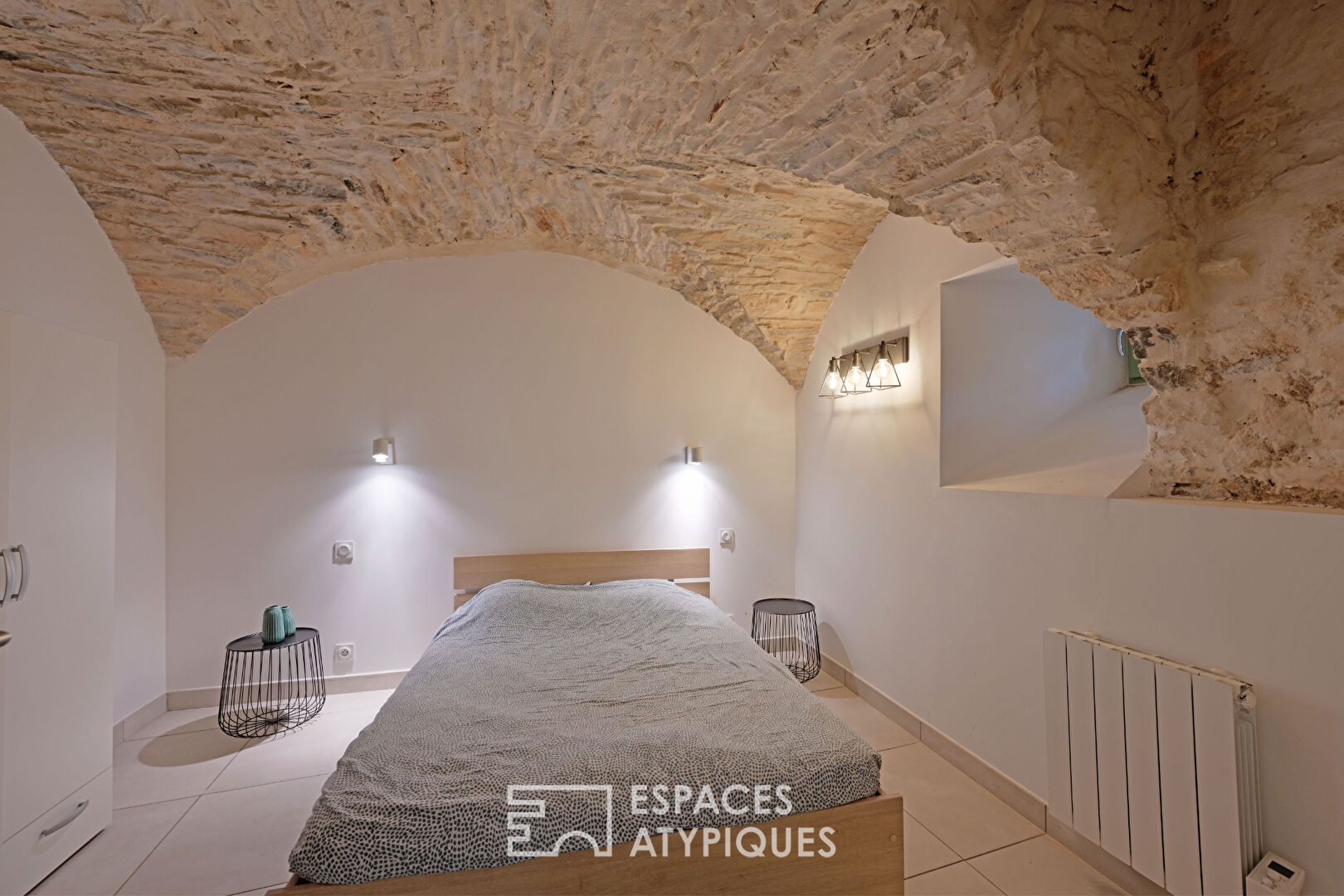 Two cozy rooms with exterior in the Nîmois Ecusson