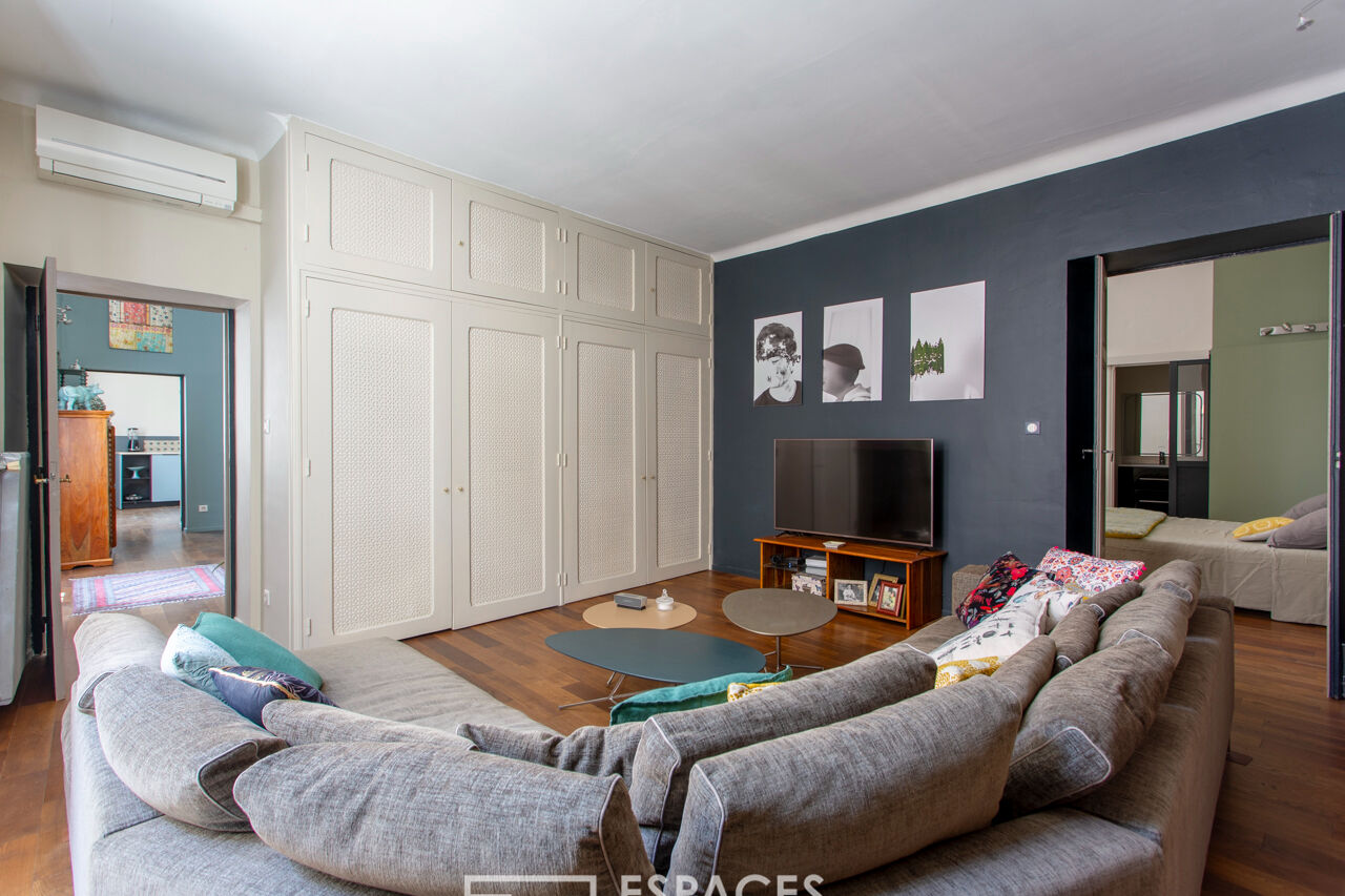 Charming renovated apartment – City center