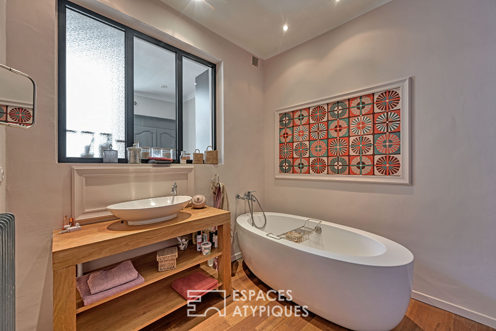 Charming renovated apartment – City center