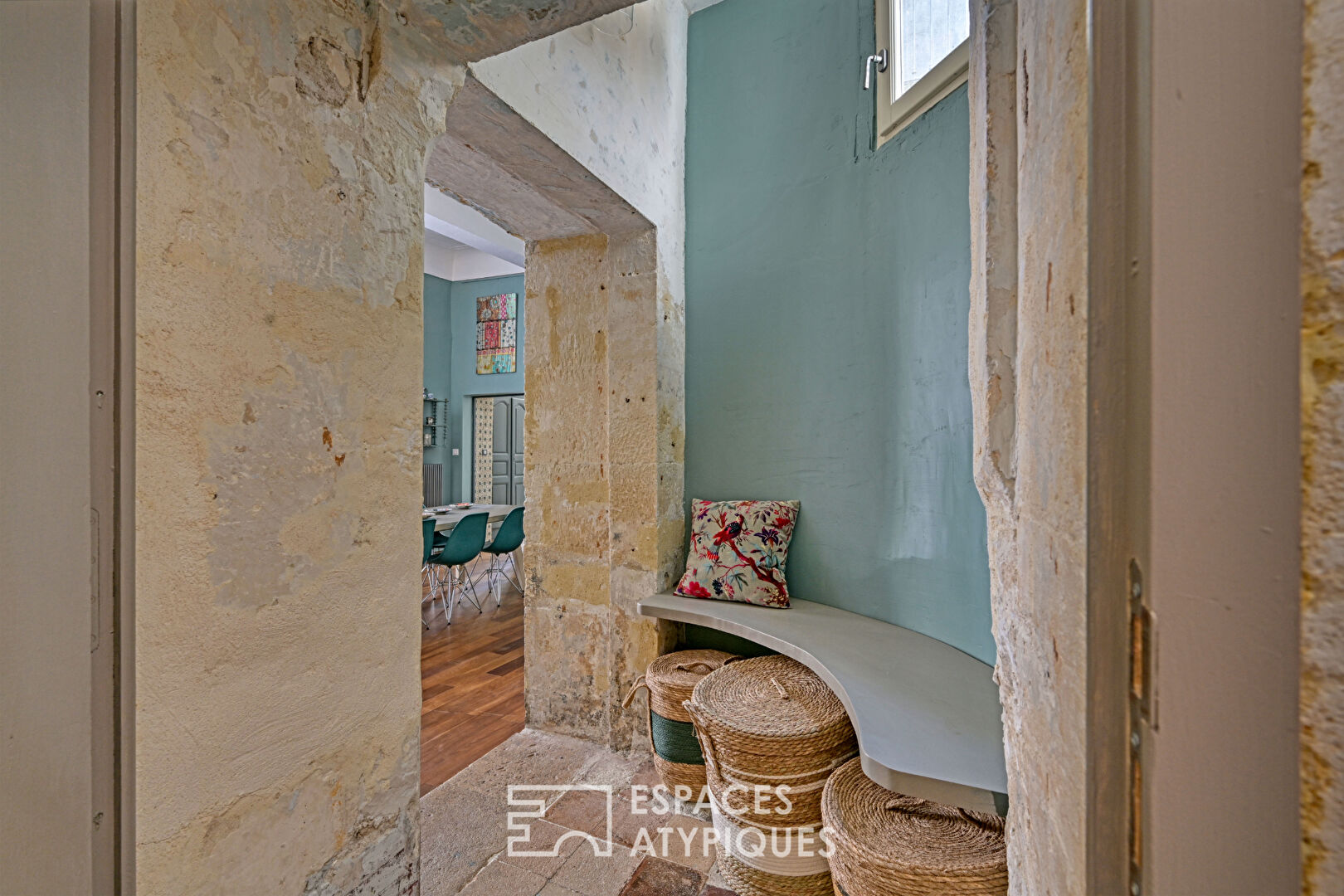 Charming renovated apartment – City center