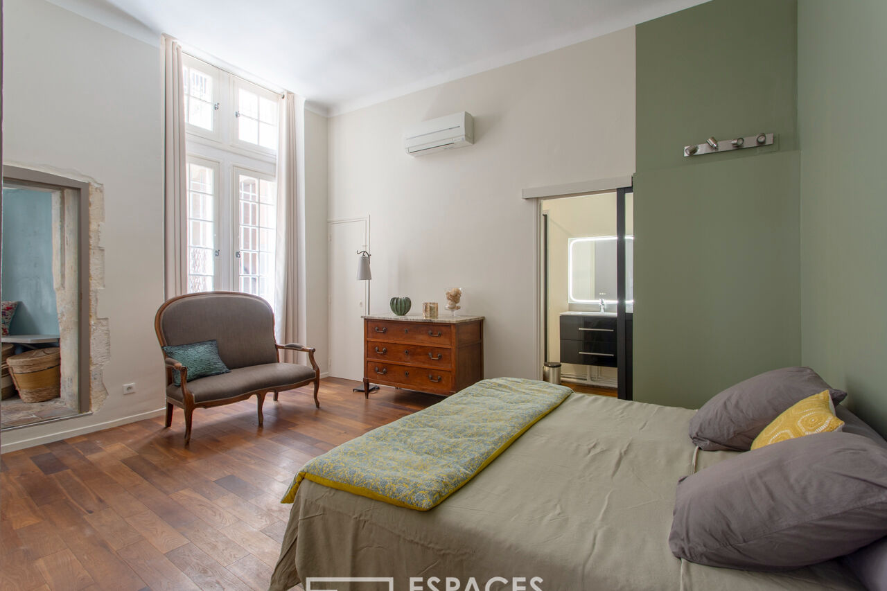Charming renovated apartment – City center
