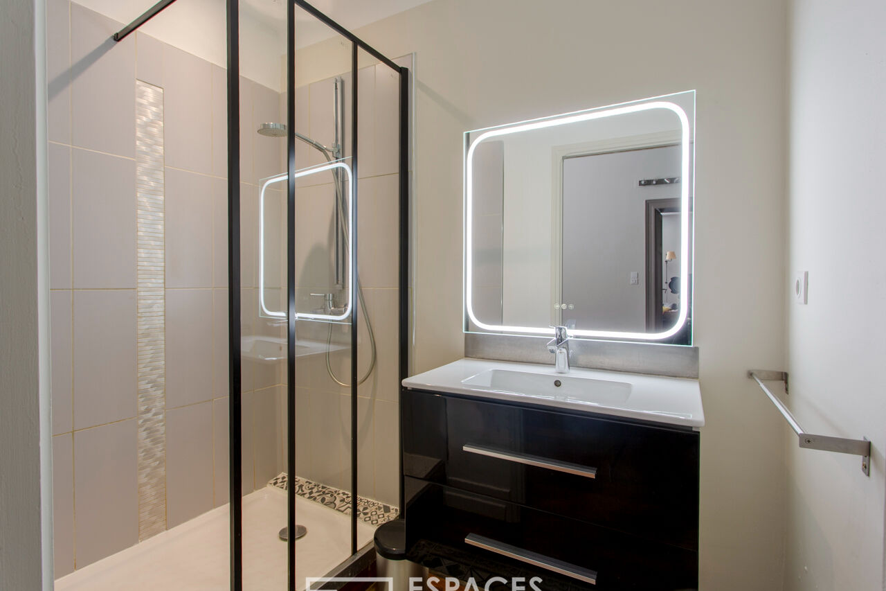 Charming renovated apartment – City center