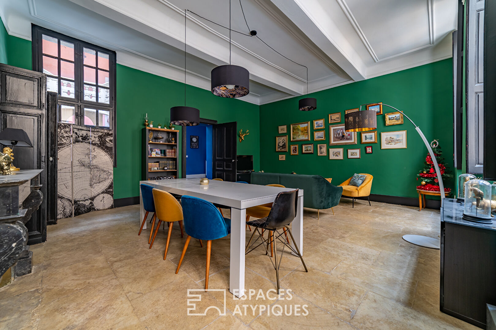 Nimes crest, “so British” apartment of 82M2