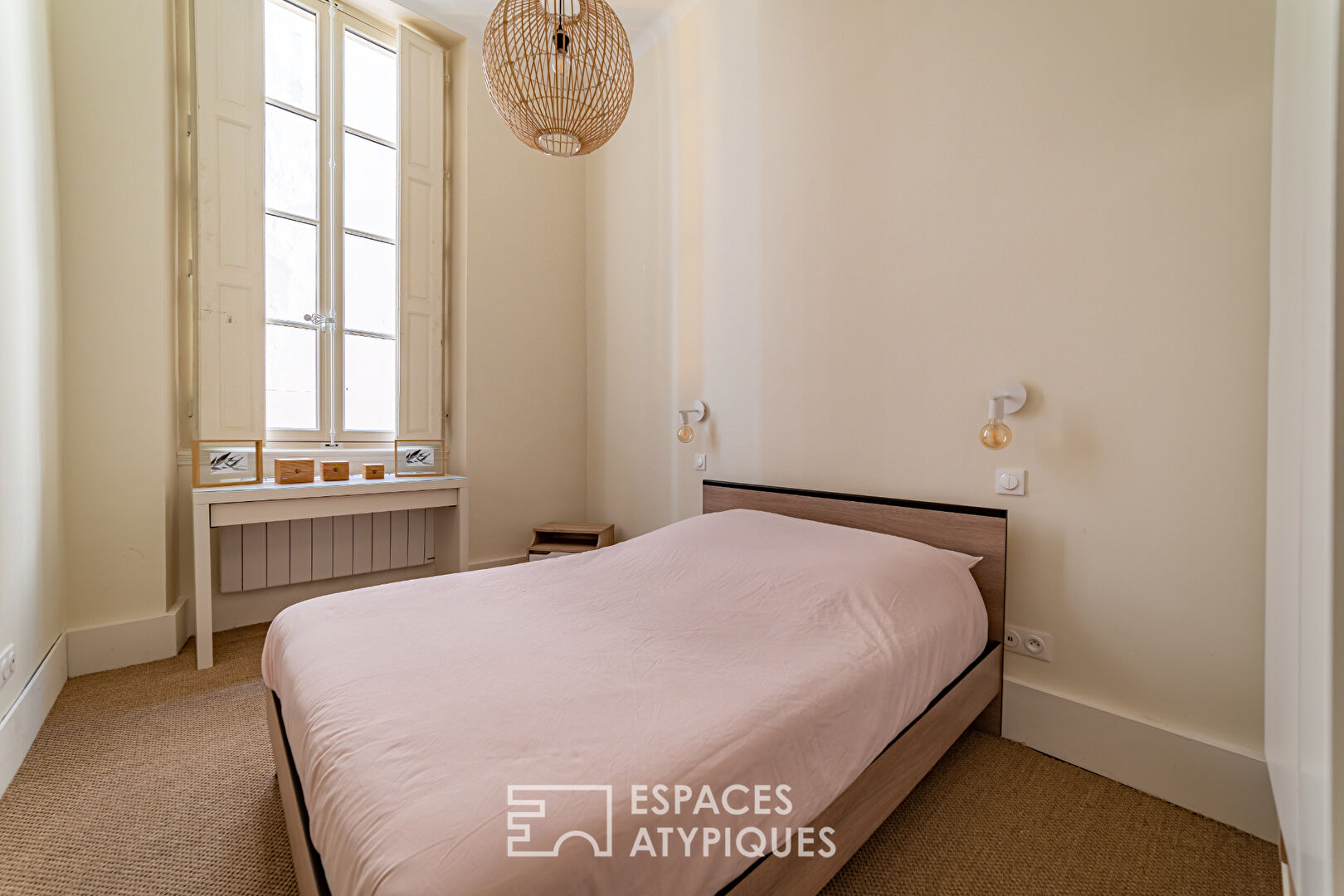 Nimes crest, “so British” apartment of 82M2