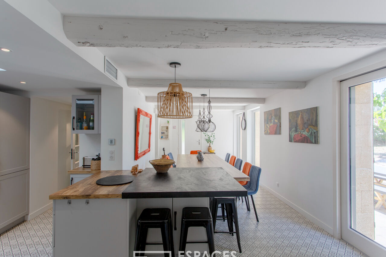Écrin de sérénité entre Uzès et Avignon : villa d’exception repensée avec élégance