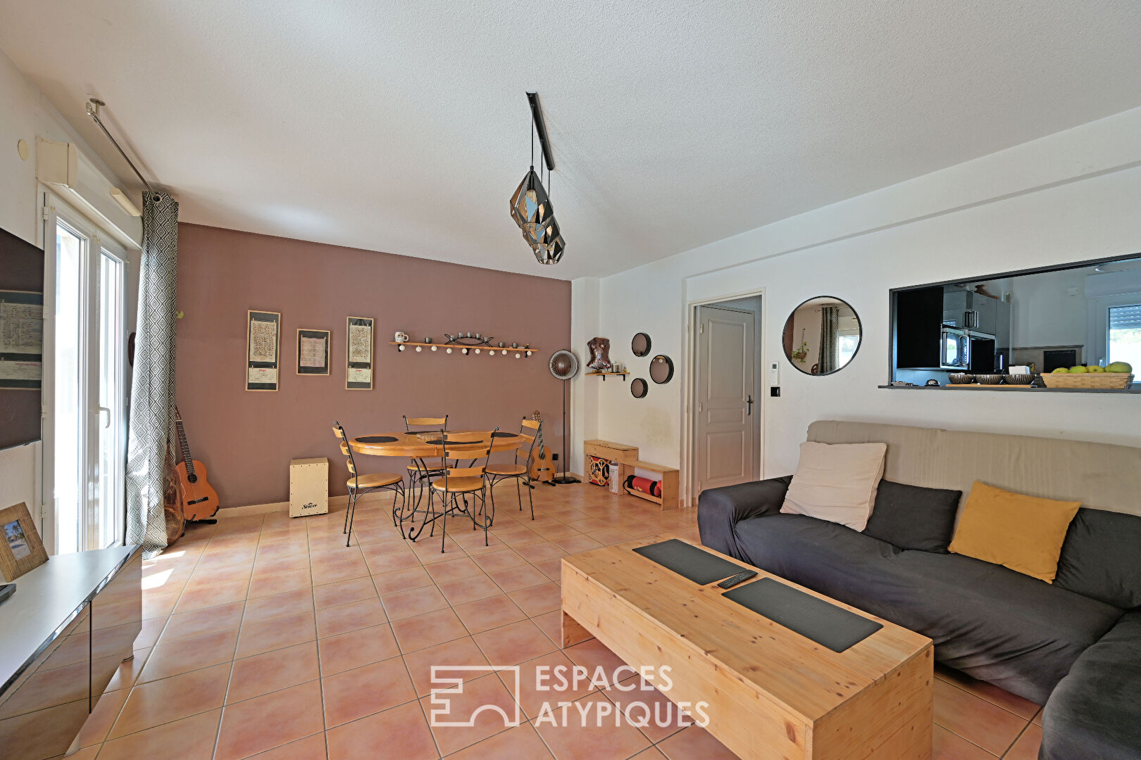 Maison avec jardin et piscine, quartier Hauts de Nîmes