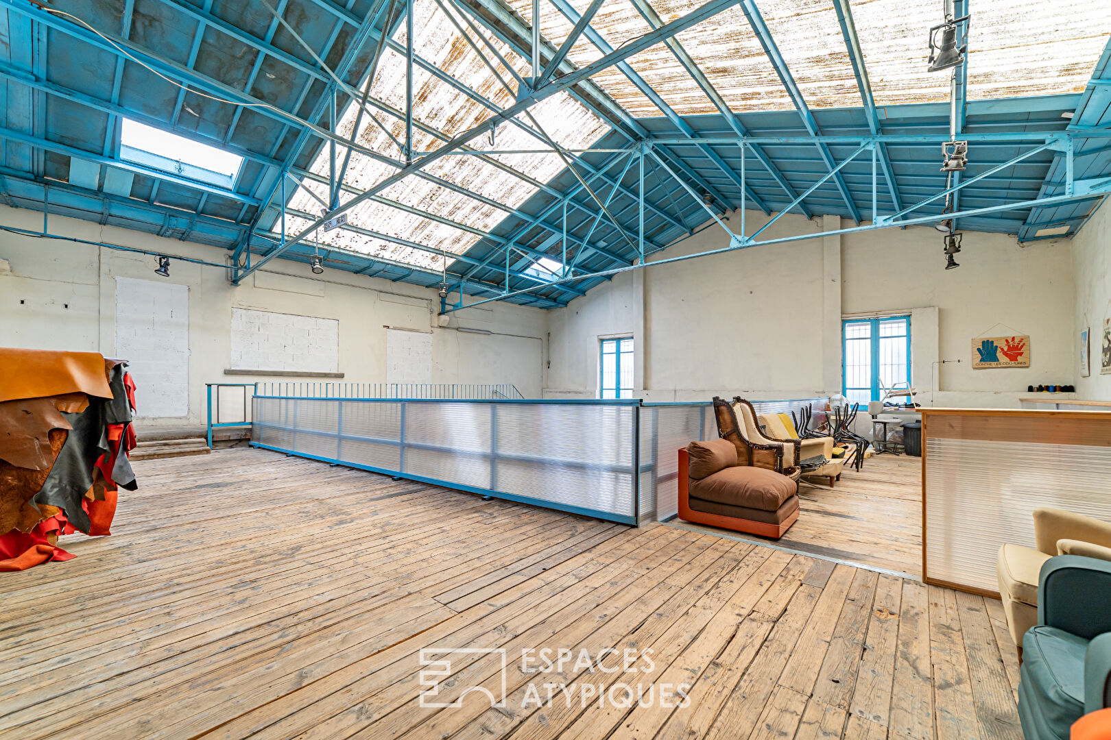 Large workshop to rehabilitate in the city center