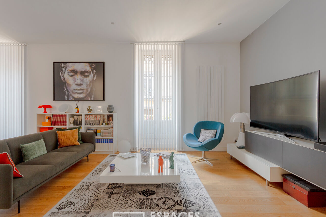 Stylishly renovated apartment in the heart of the city