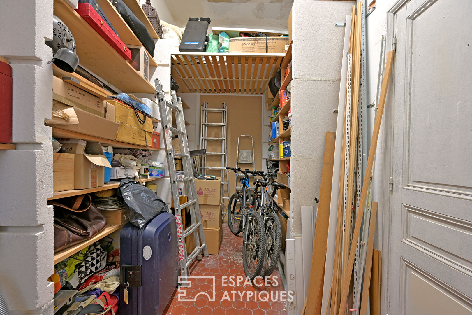 Appartement rénové avec style en coeur de ville