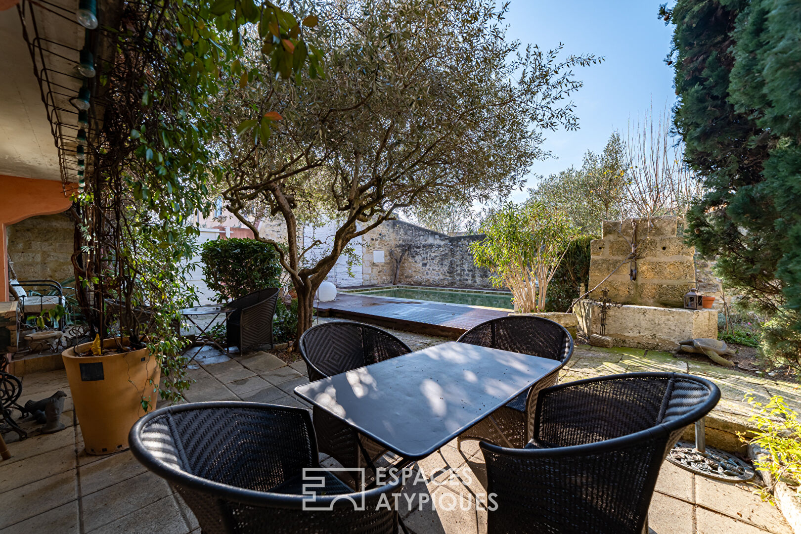 Maison de charme avec jardin et piscine à 7km d’Uzès