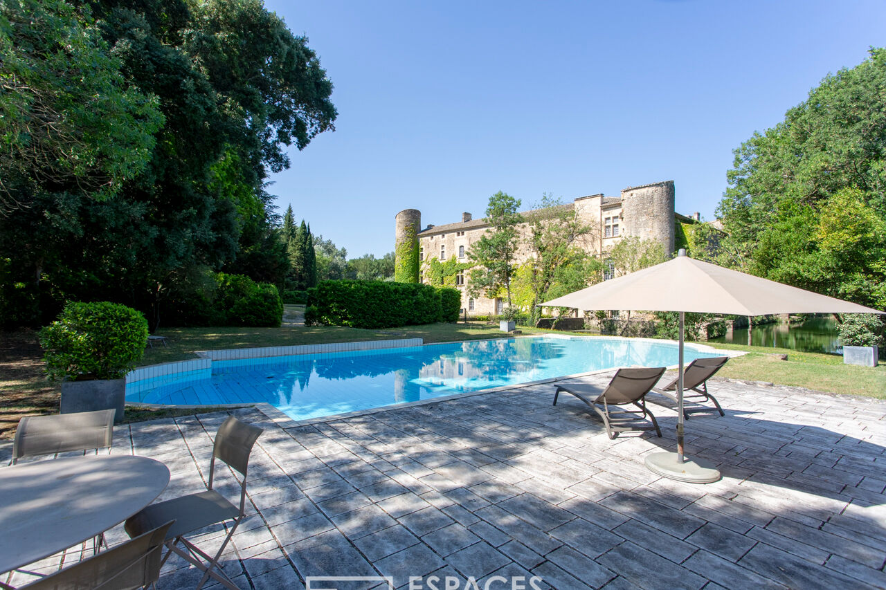 Apartment in a 12th century castle with swimming pool