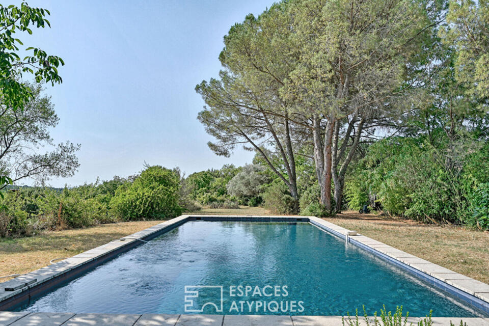 Maison avec vue, l'art d'habiter Uzès en toute discrétion