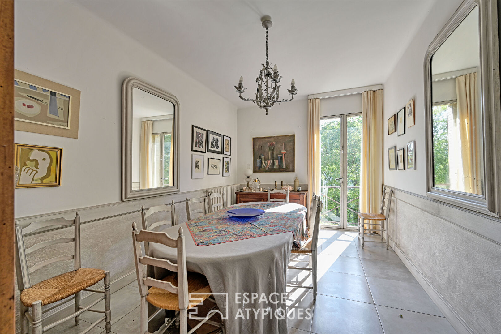Maison avec vue, l’art d’habiter Uzès en toute discrétion