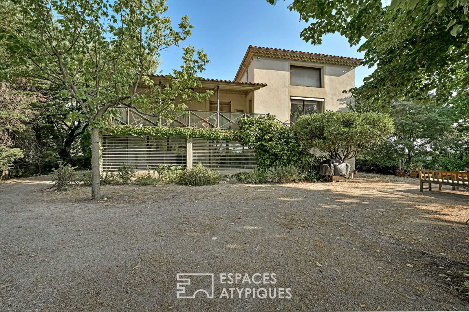 Maison avec vue, l’art d’habiter Uzès en toute discrétion