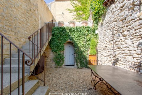 Charming village house with pond near Uzès
