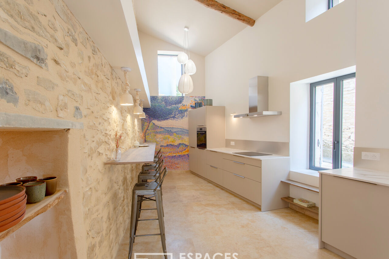 Superb renovated village house between Uzès and Avignon