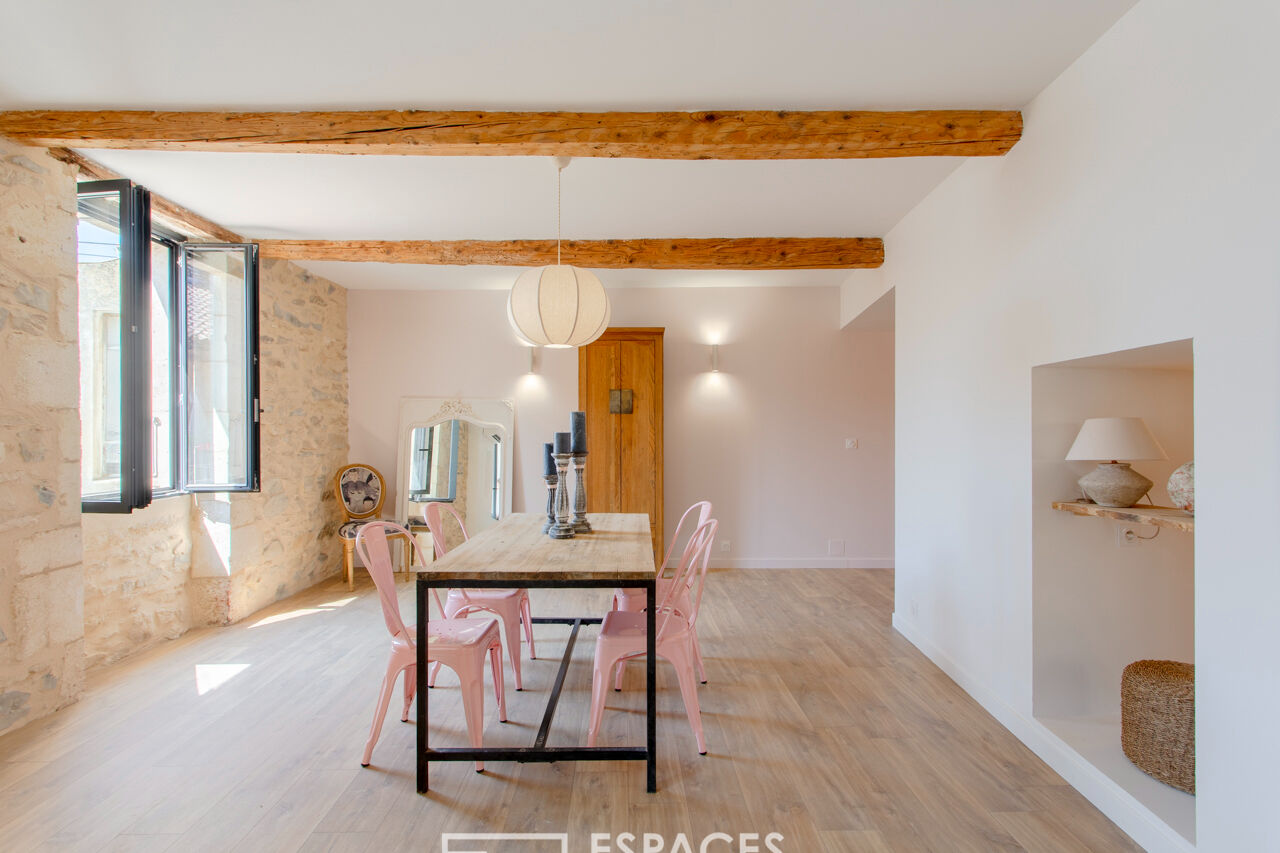 Superb renovated village house between Uzès and Avignon