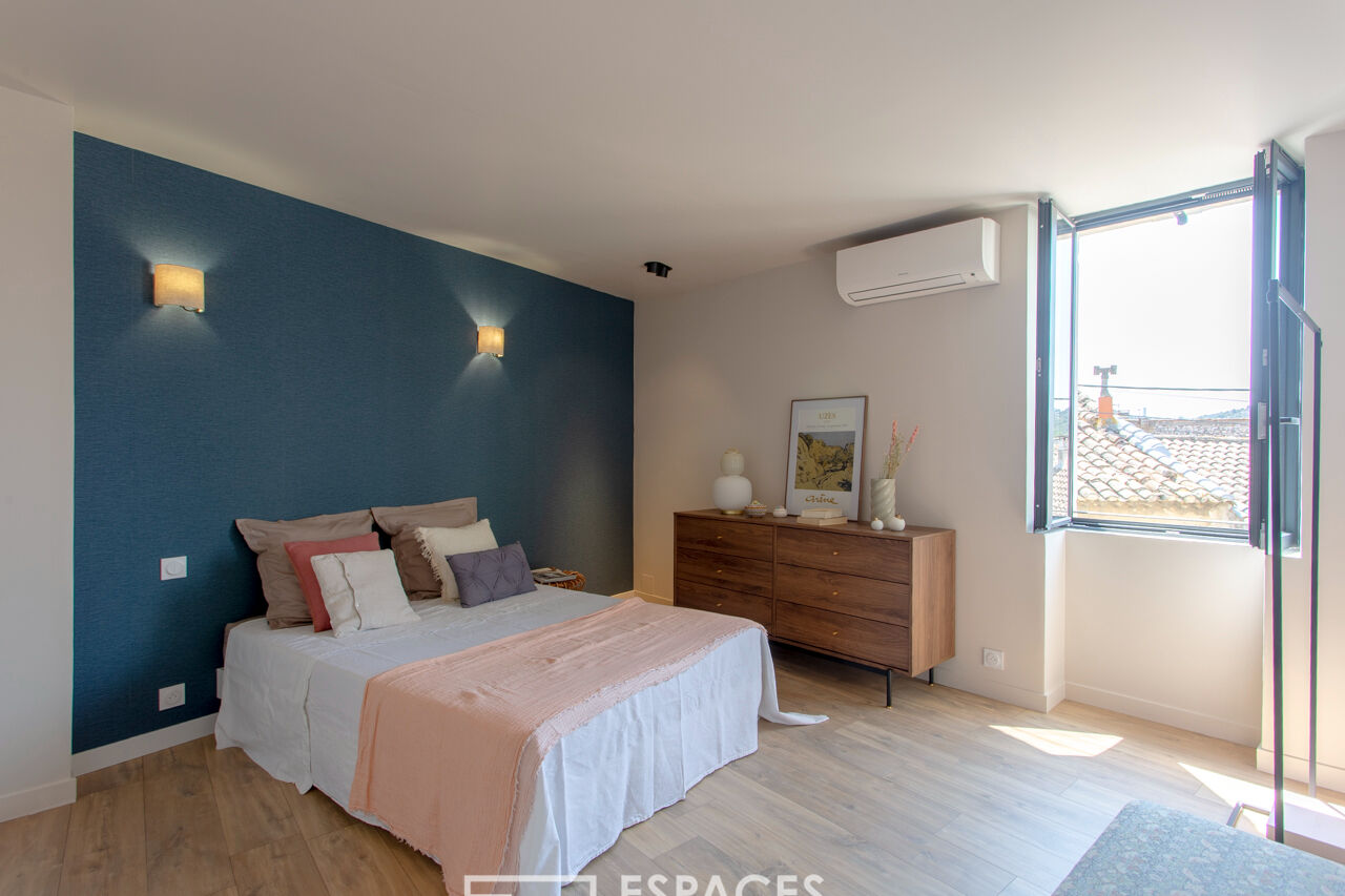 Superb renovated village house between Uzès and Avignon