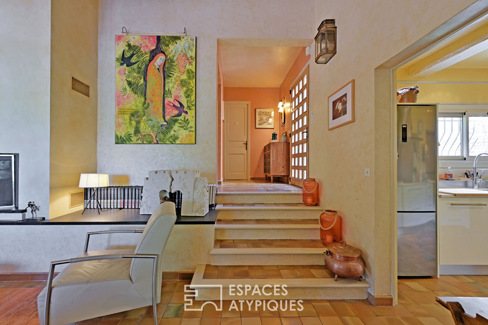 Maison de caractère avec gîte, ateliers et vue dégagée