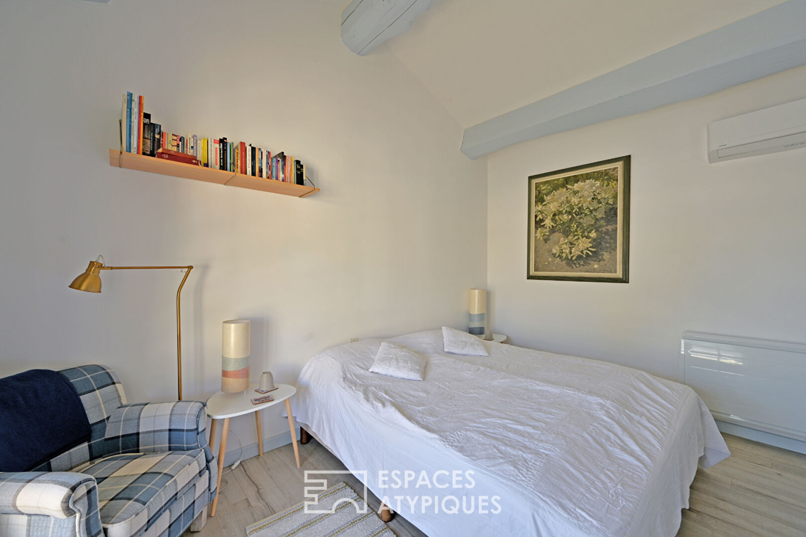 Maison de caractère avec gîte, ateliers et vue dégagée