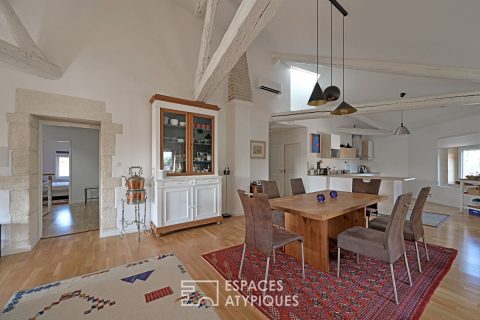 Appartement singulier rénové avec terrasse